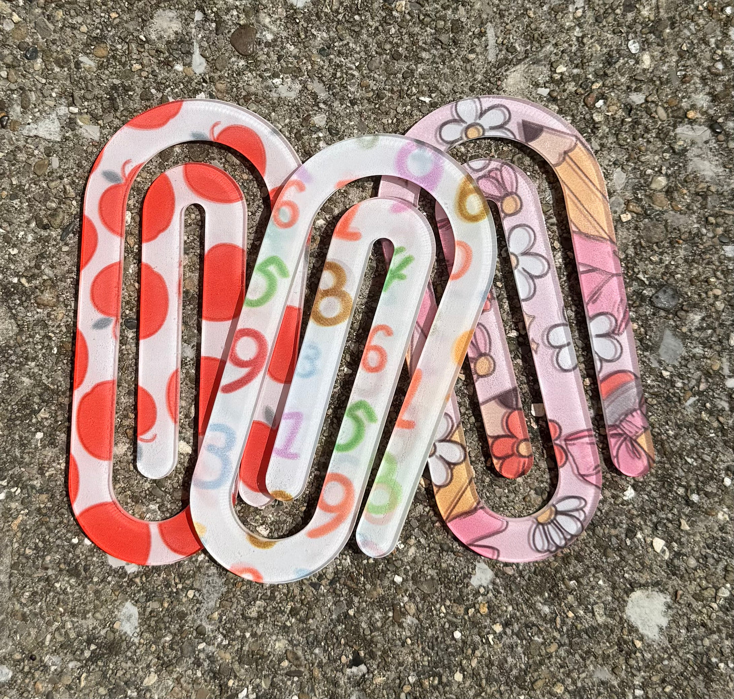 Jumbo Paper Clips 2 pc.